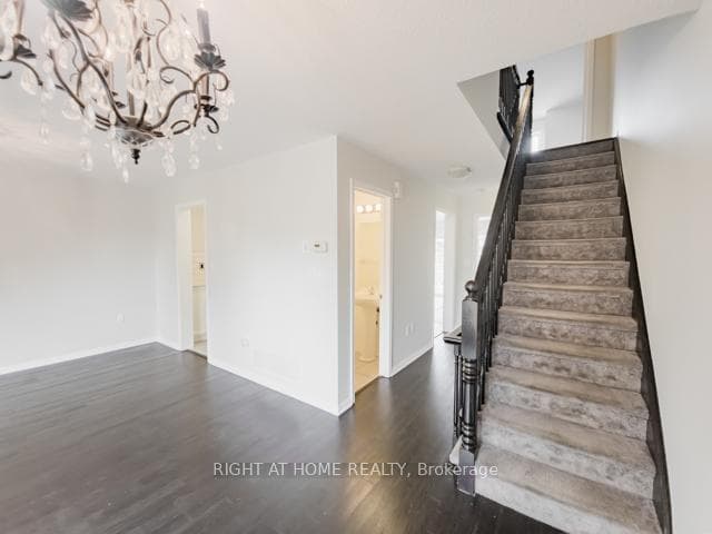 202 Magurn Gate photo 28