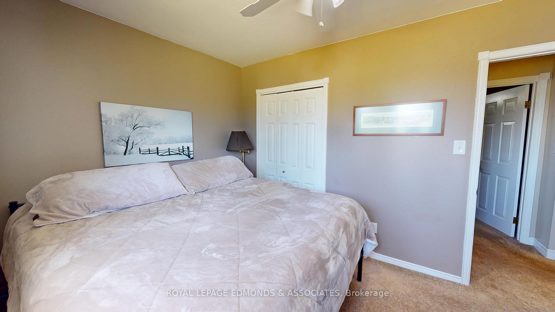11837 Round Lake Road photo 20
