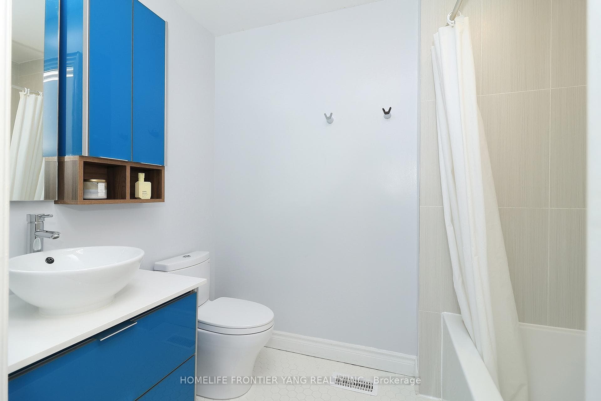 13 Mohawk Avenue photo 28
