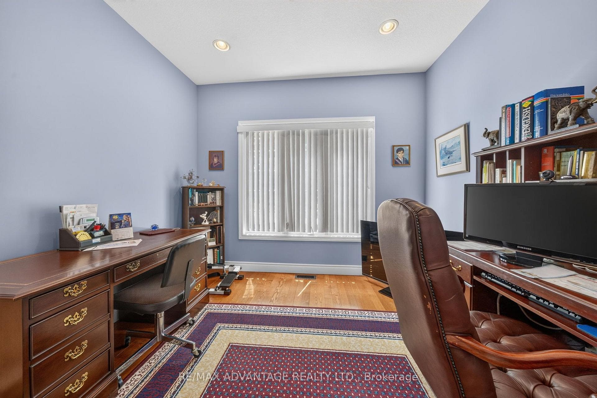 8 Willard Crescent photo 6