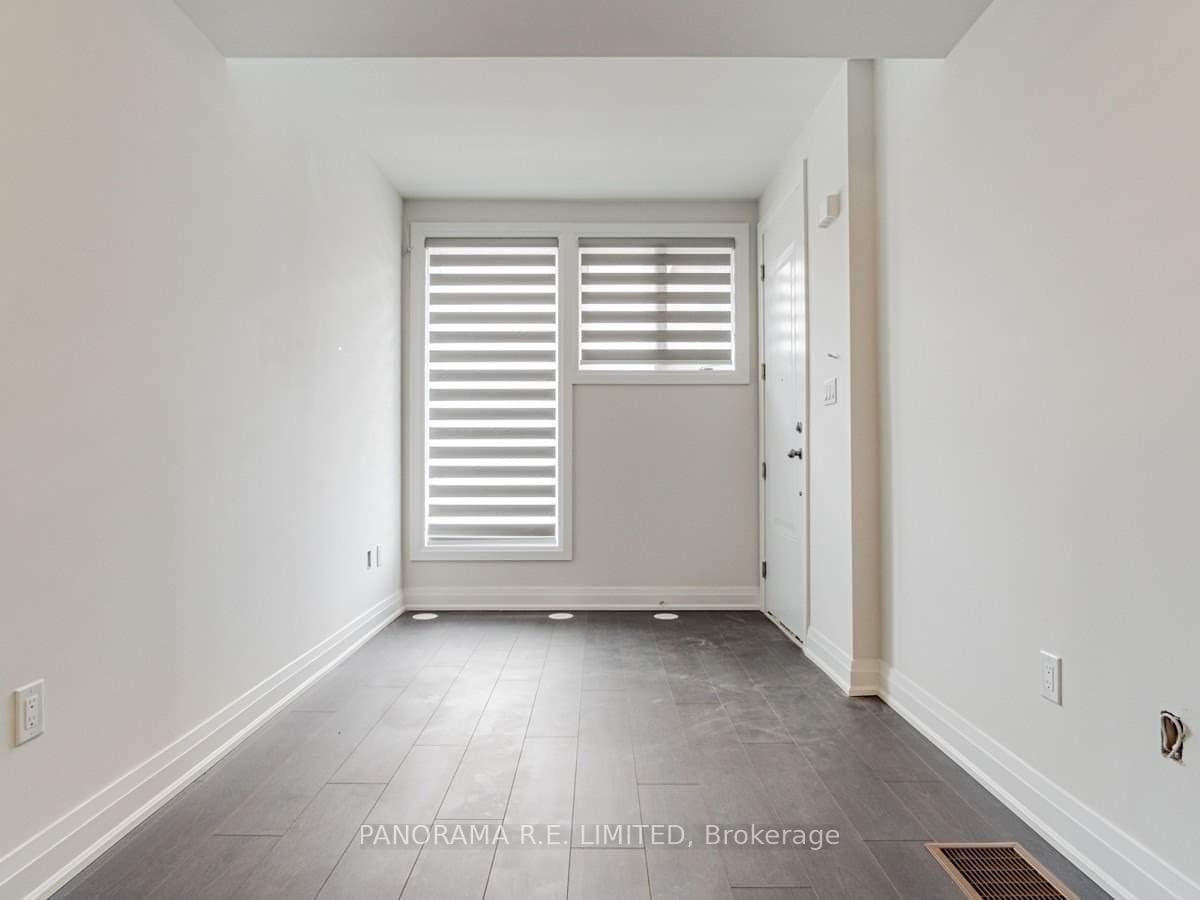 63 Creekbank Road Unit 2 photo 4