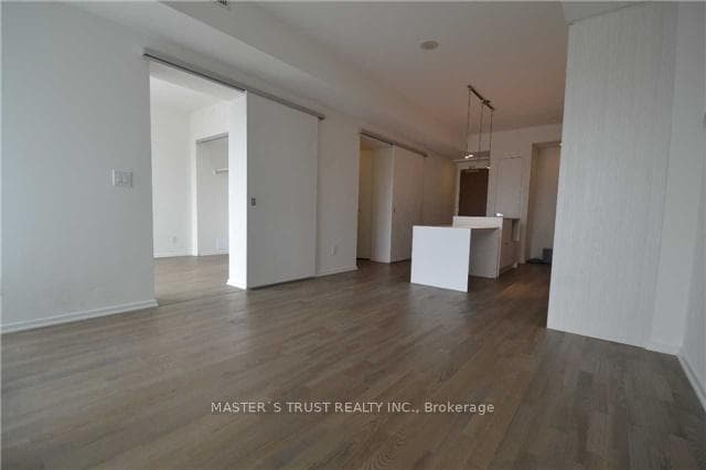1 Bloor Street Unit 1206 photo 4