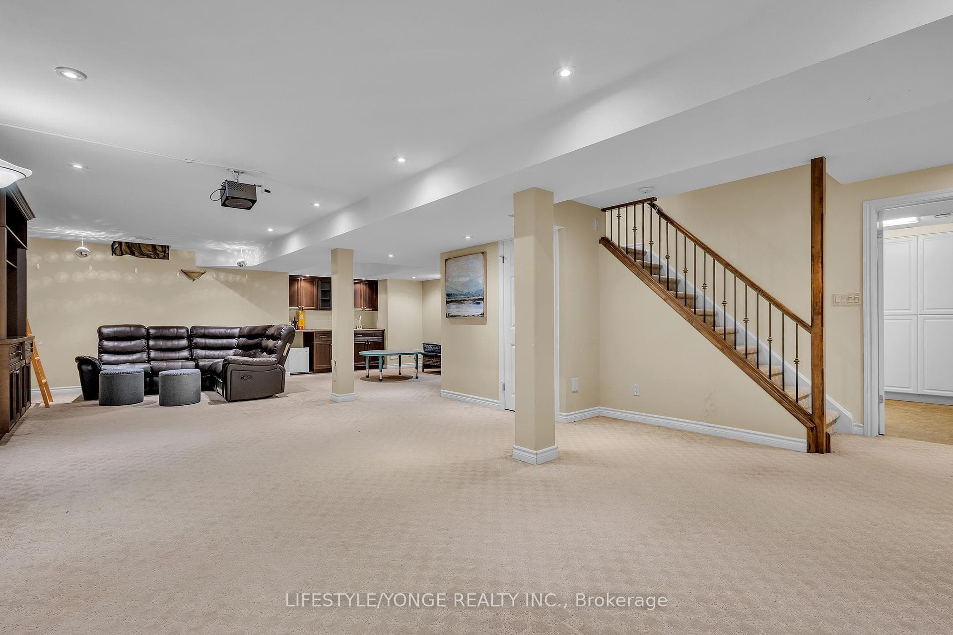 44 Tallowtree Place photo 32