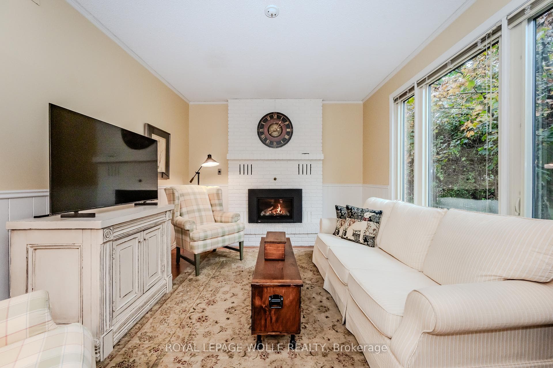 552 Wissler Road photo 14