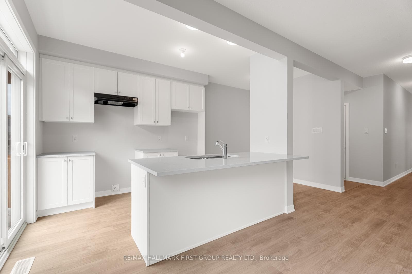 519 Brigatine Avenue photo 10