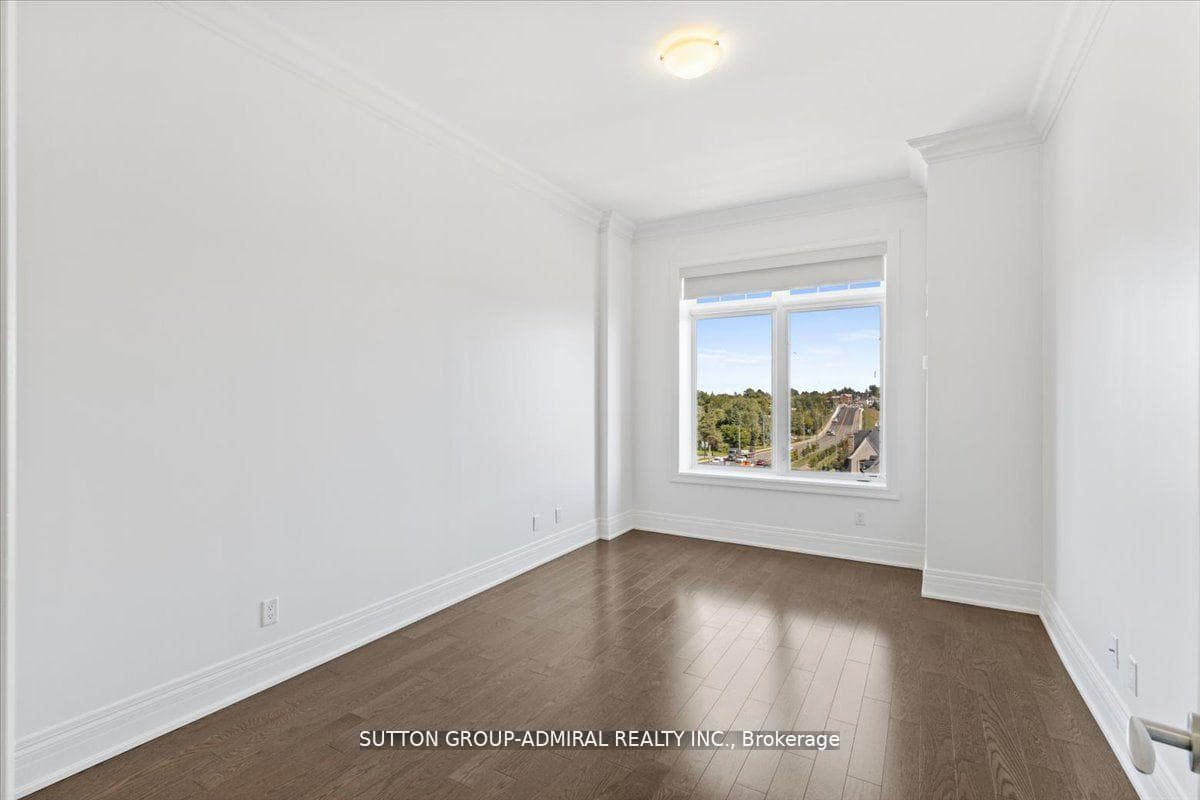 80 Burns Boulevard Unit 405 photo 18