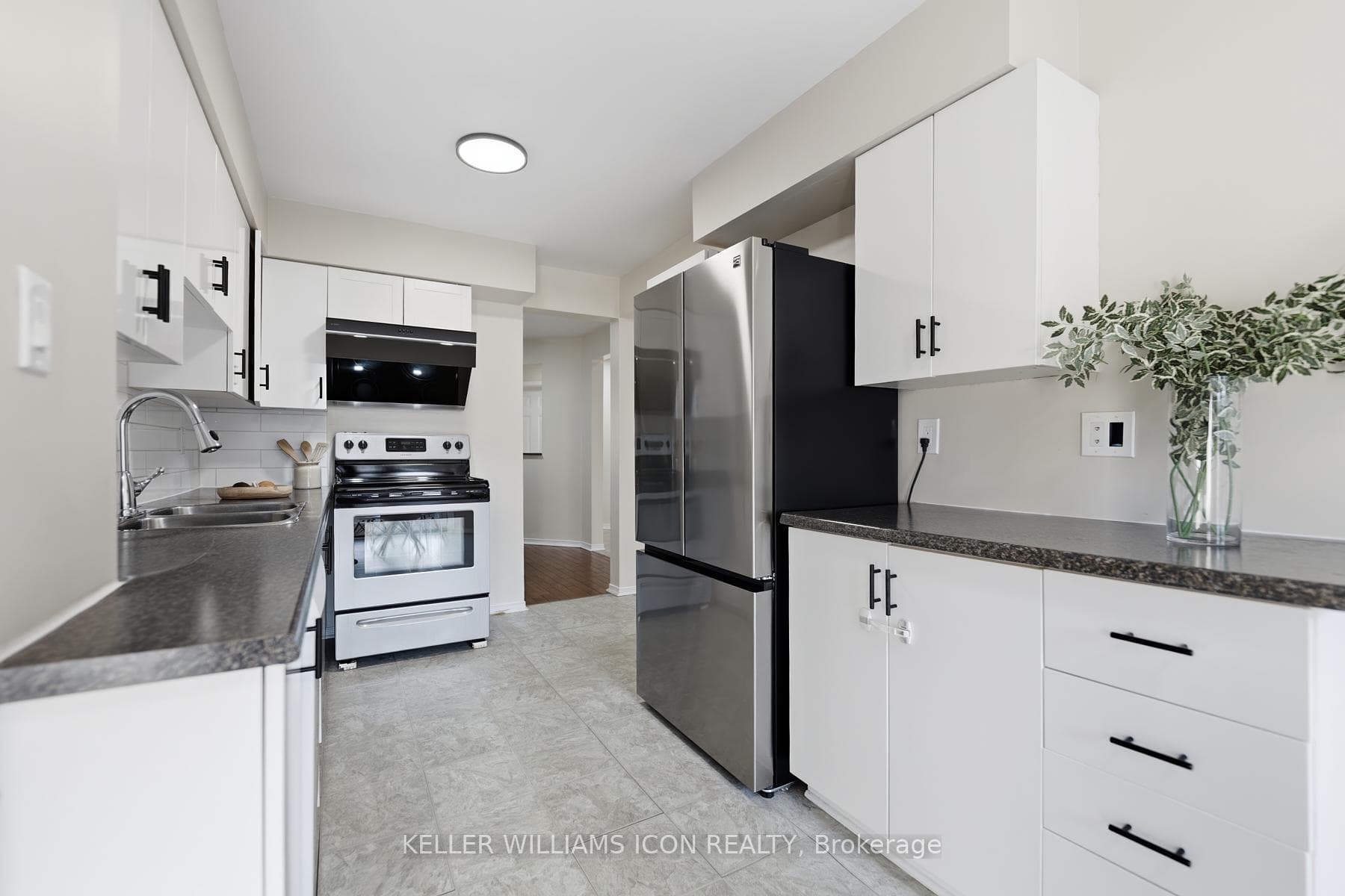 25 Robarts Crescent photo 20