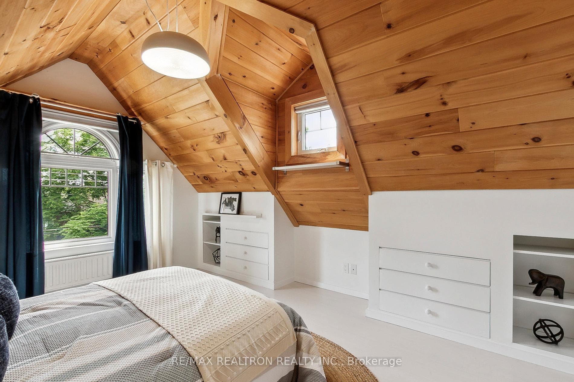 282 Perth Avenue photo 31