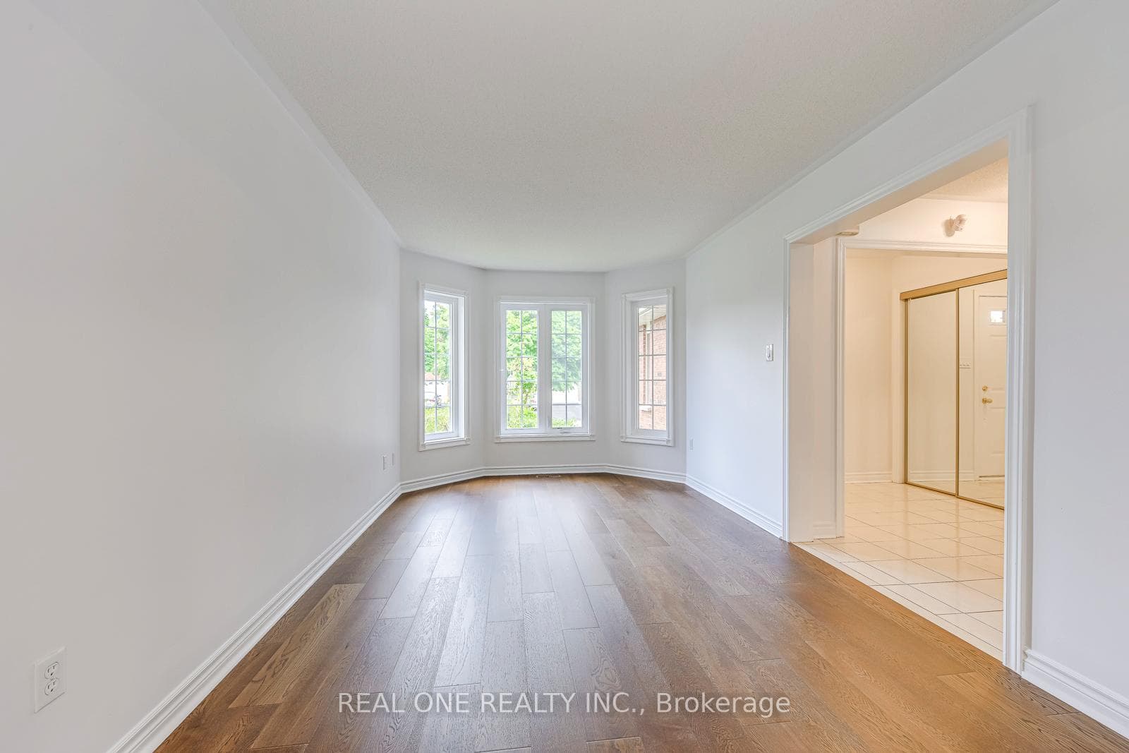5192 Castlefield Drive photo 14