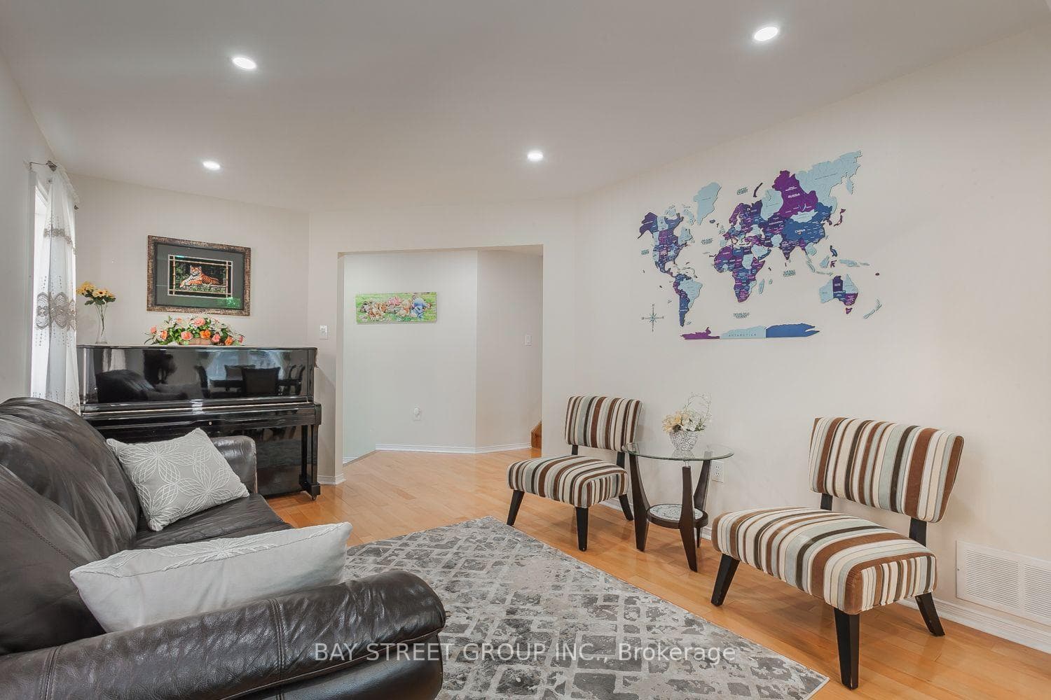 4882 Rosebush Road photo 5