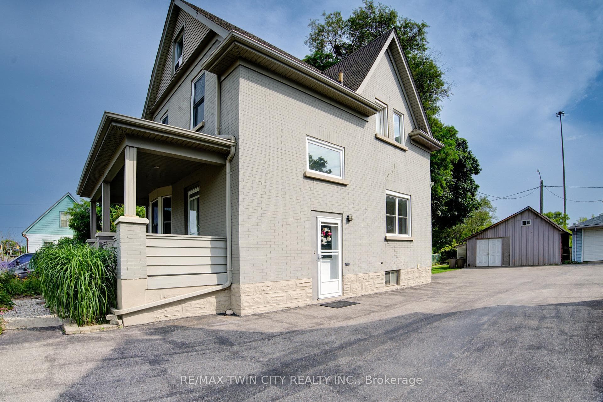 1027 WEBER Street photo 30