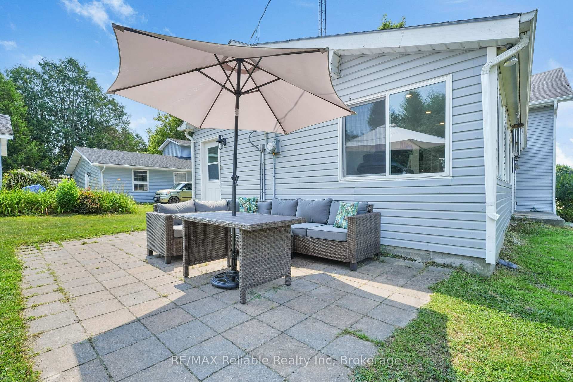 252 Kings Road photo 6