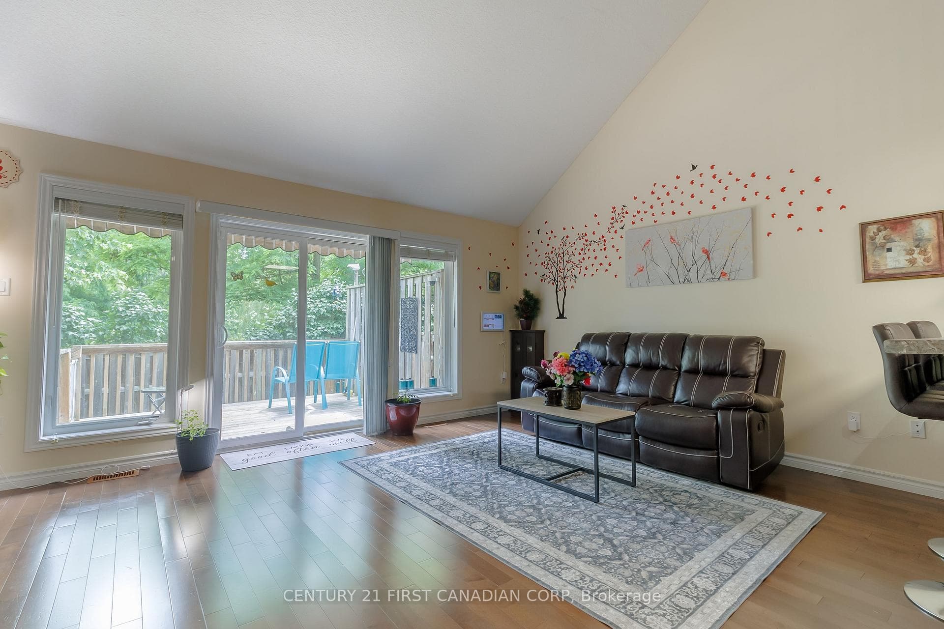 464 Commissioners Road Unit 24 photo 6