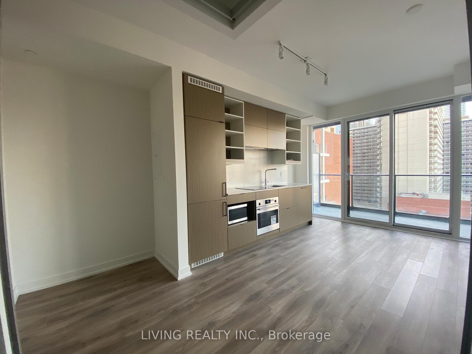 20 Edwards Street Unit 1122 photo 3