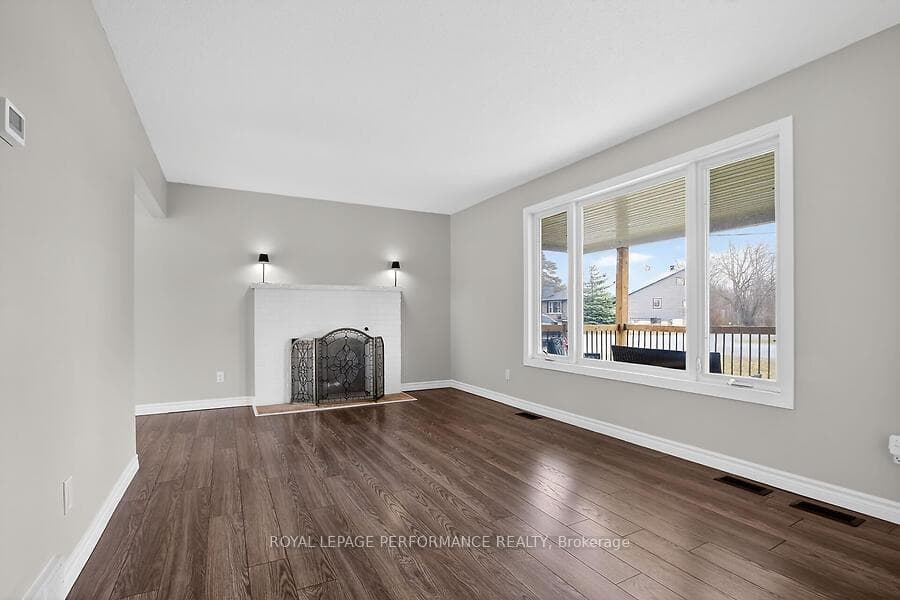 20 Coldstream Drive photo 9