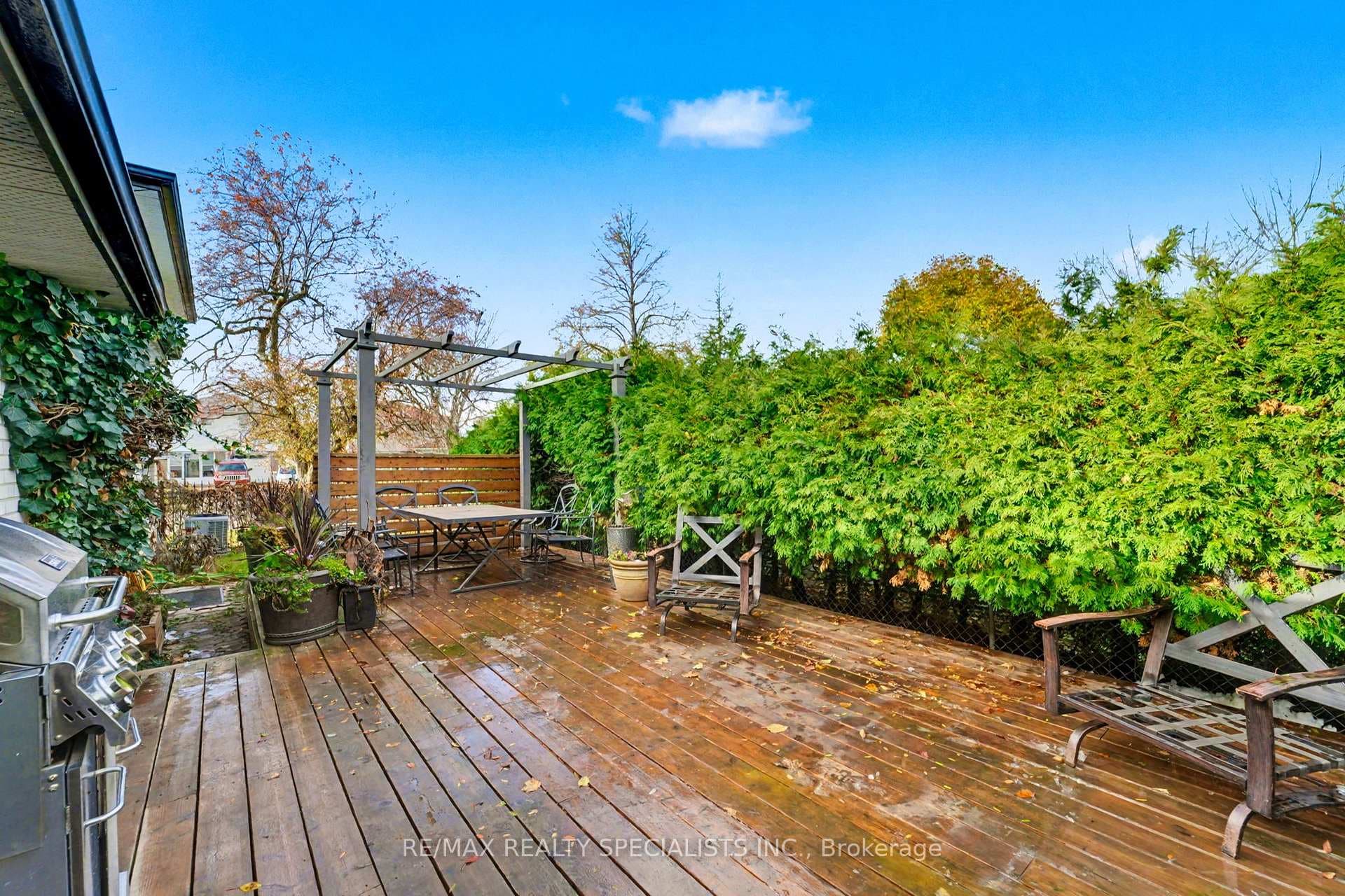 2 Chesterfield Road photo 20