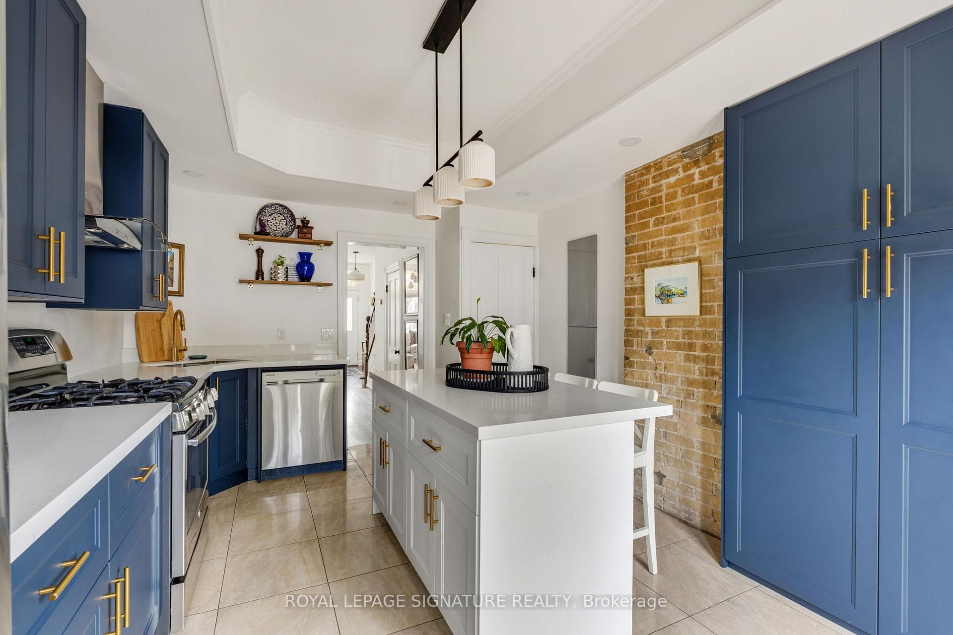 166 Broadview Avenue photo 19