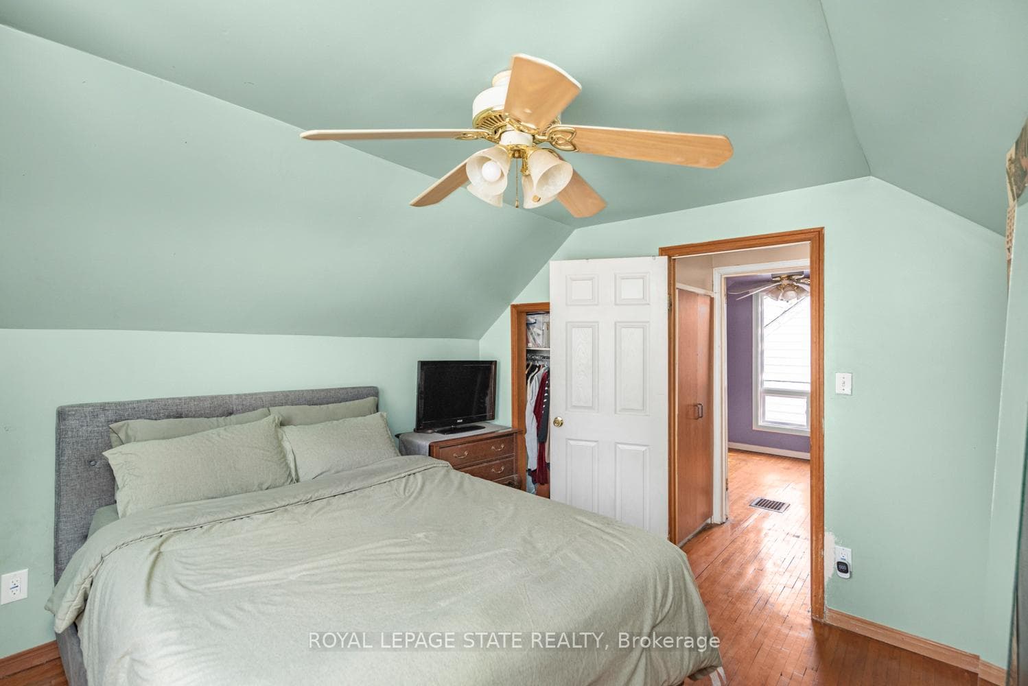 135 Glassco Avenue photo 29