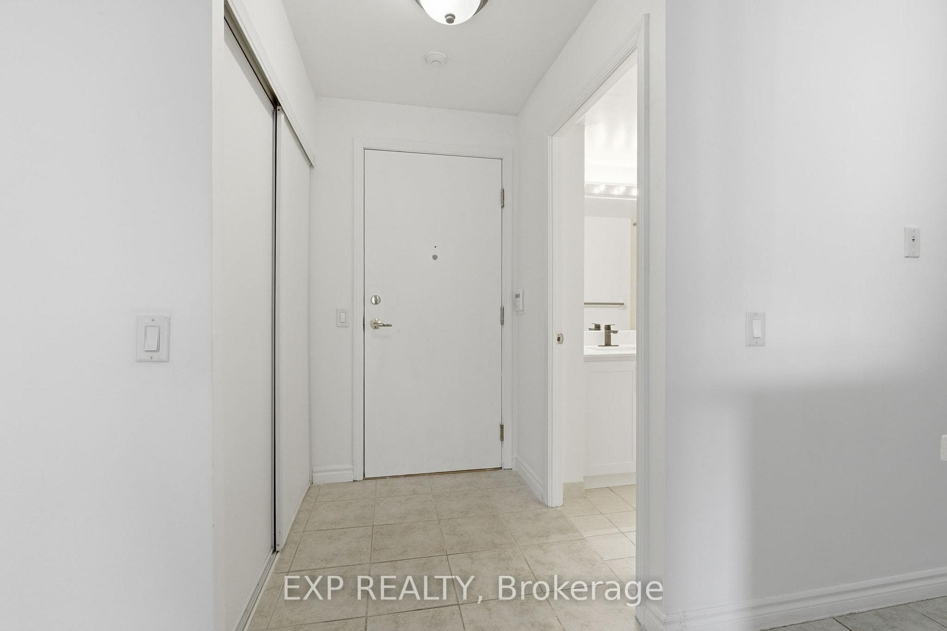25 Kingsbridge Garden Circle Unit 2120 photo 5