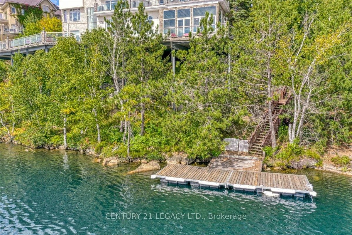 376 Maki Avenue photo 44