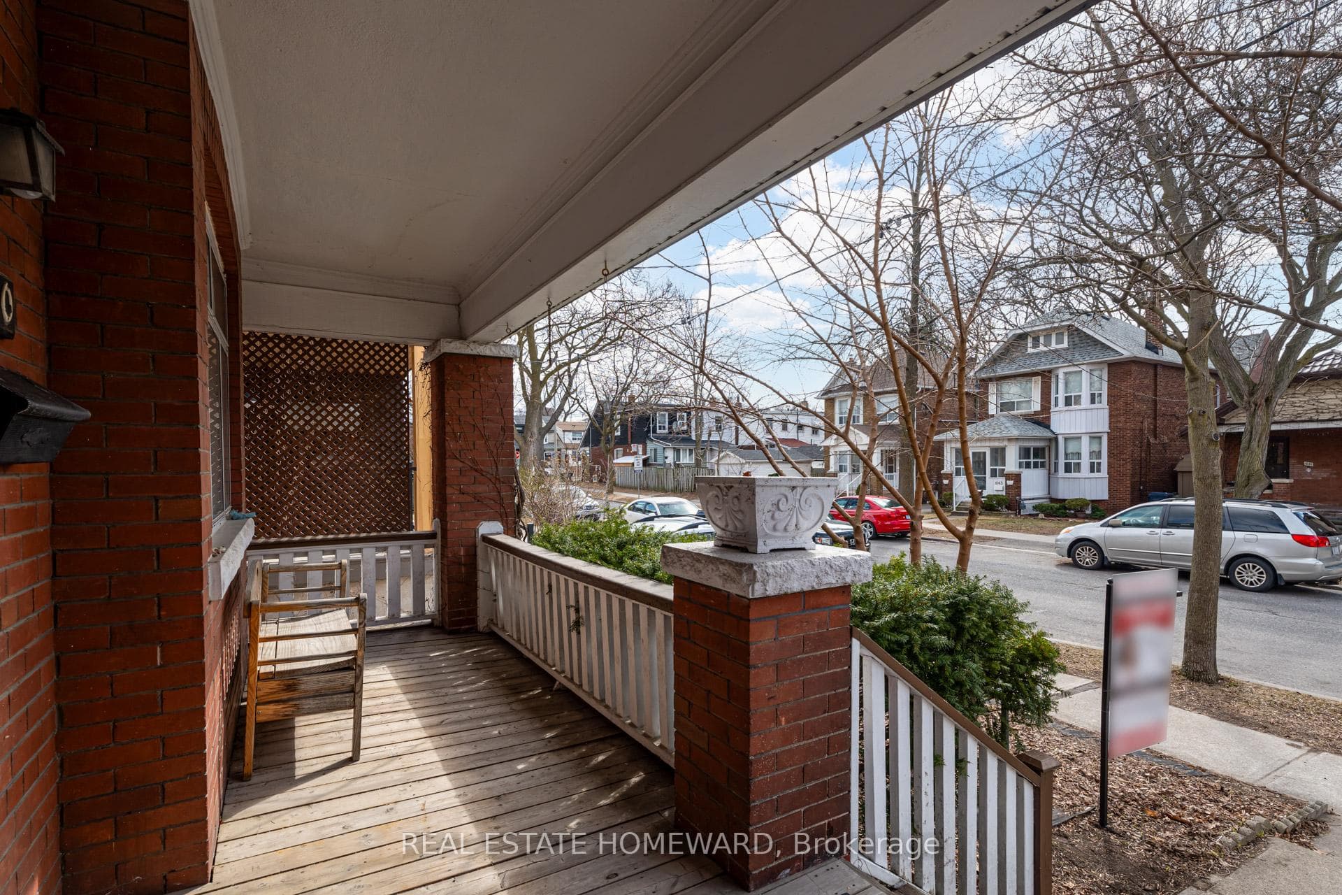 640 Glebeholme Boulevard photo 3