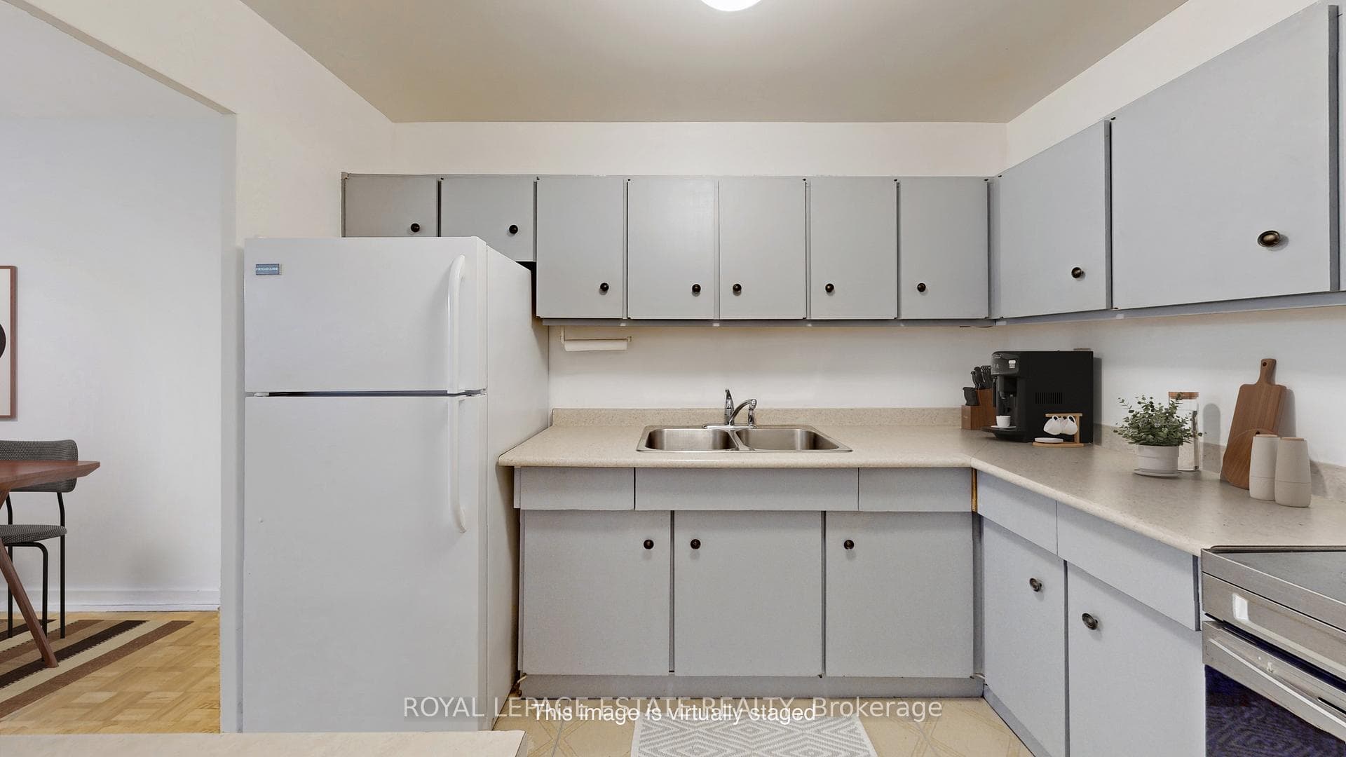 160 The Donway N/A Unit 208 photo 7