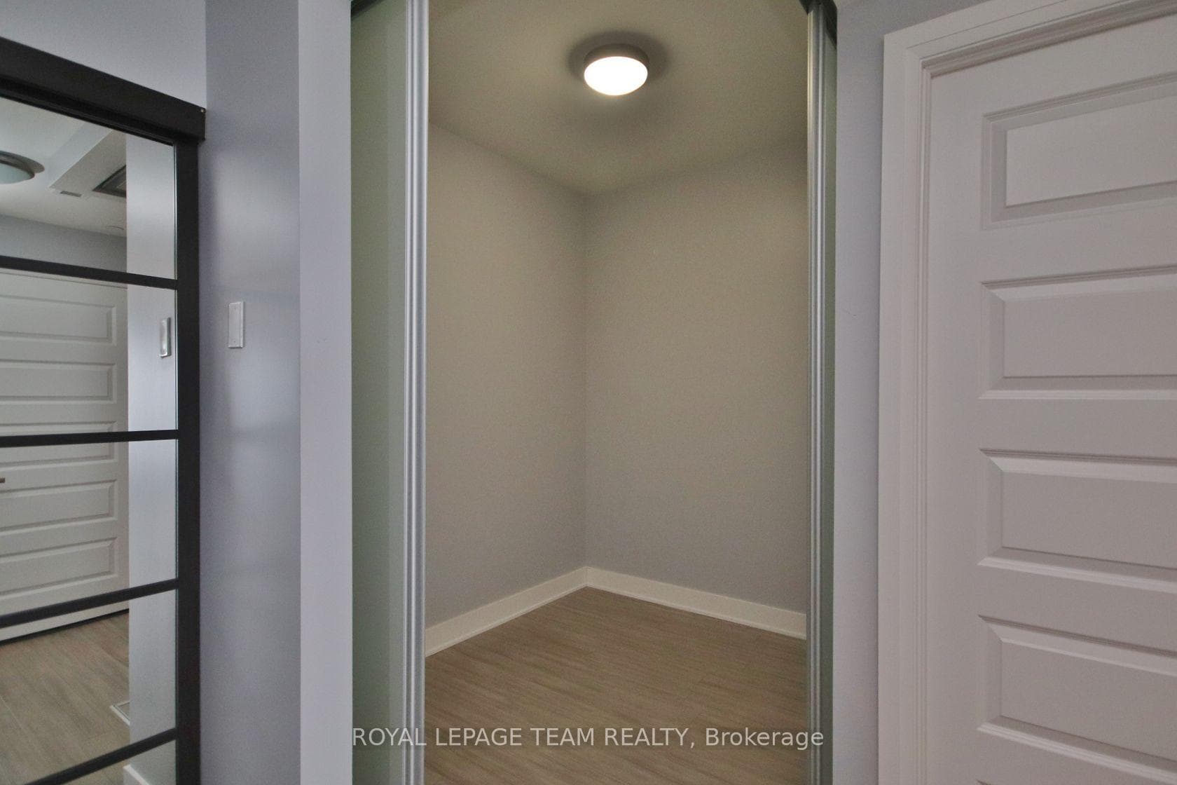 118 Holmwood Avenue Unit 1104 photo 18