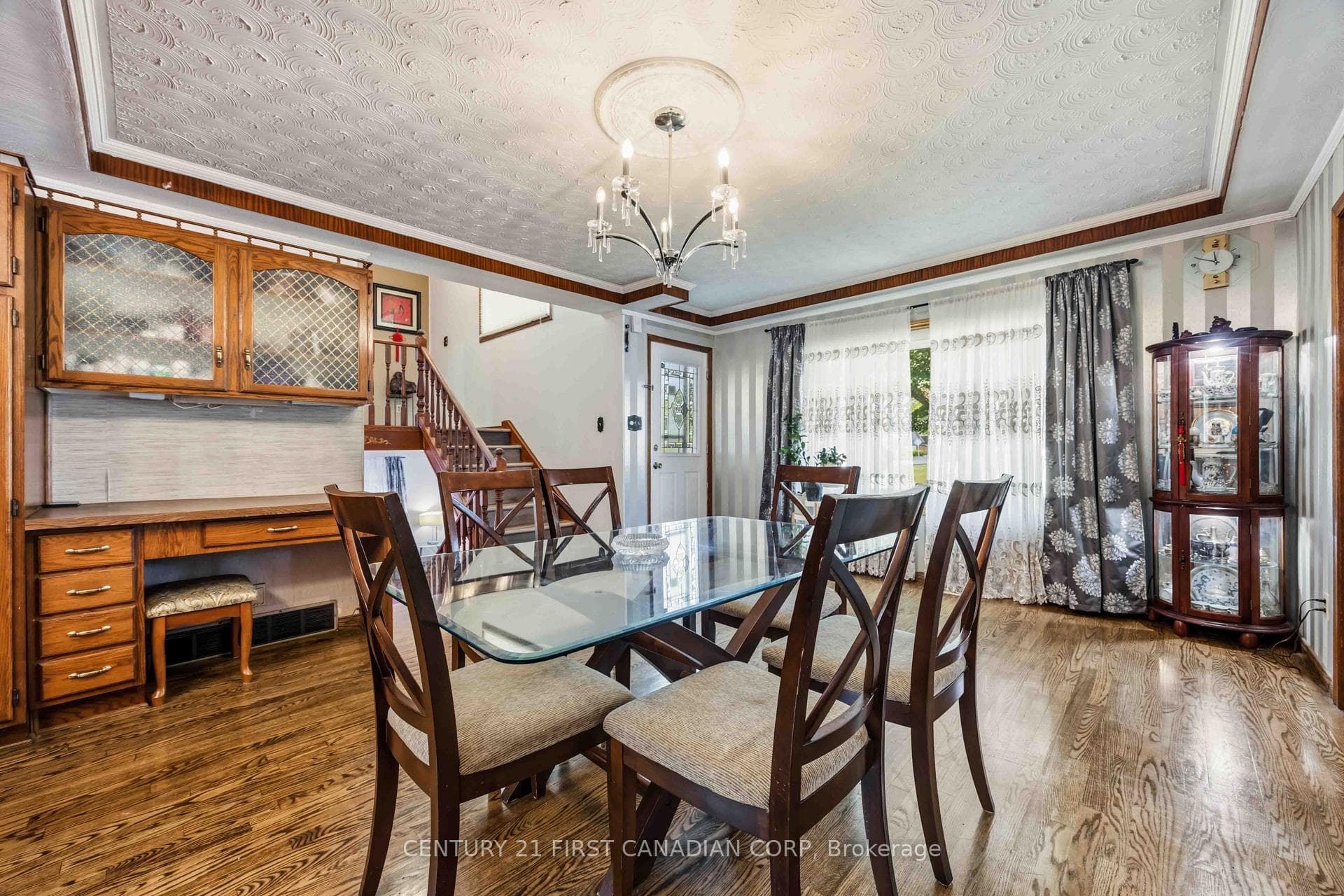 184 Durand Street photo 6