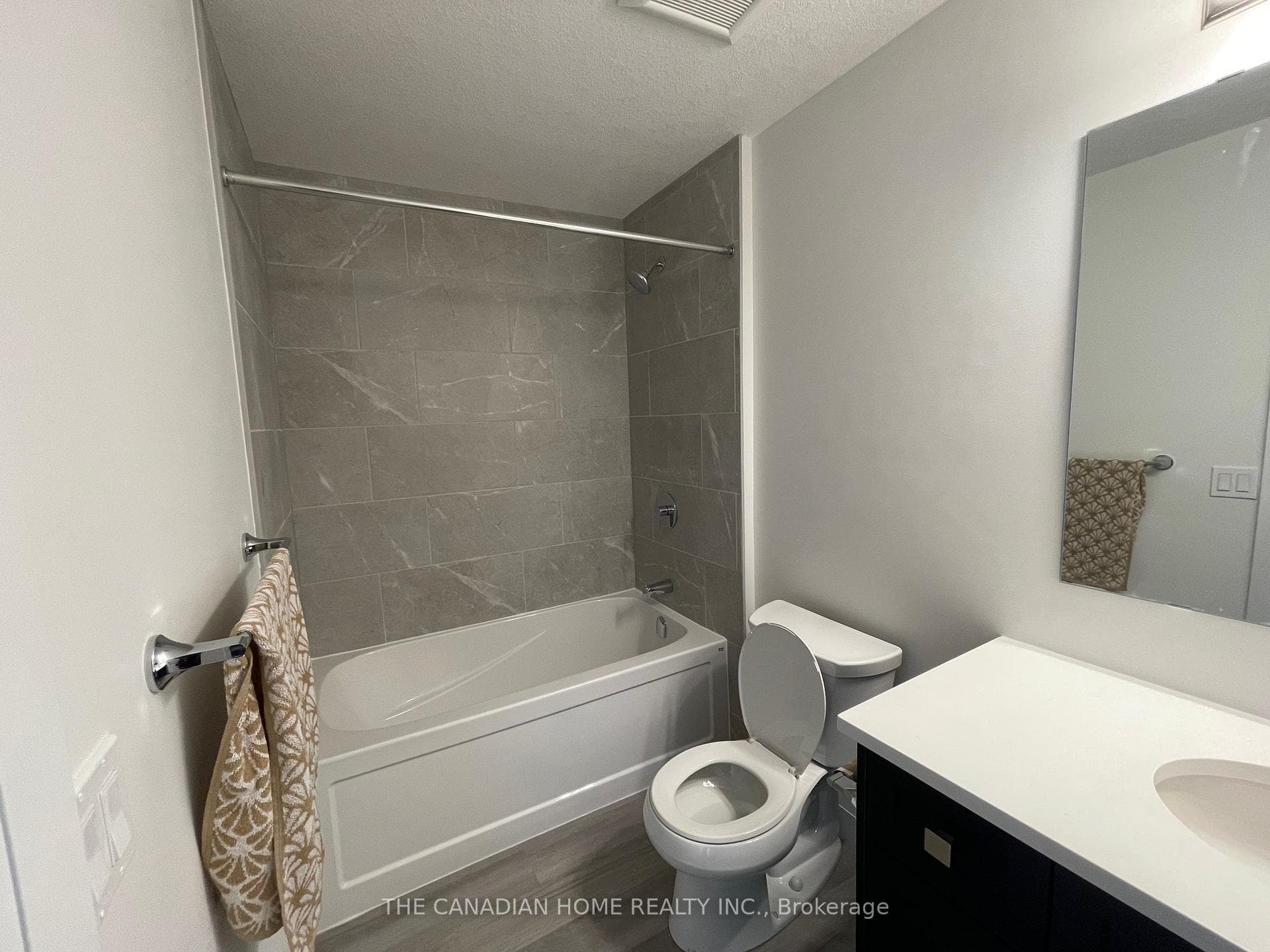 99B Farley Rd Road Unit 304 photo 13