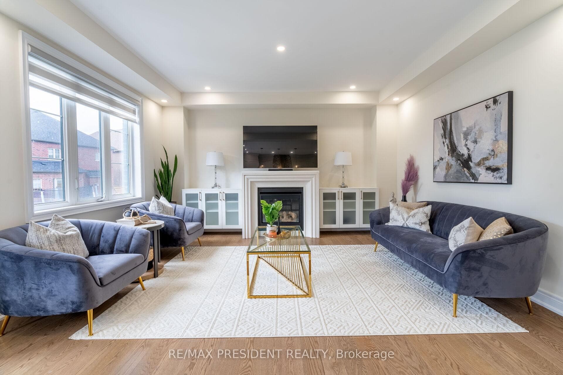 42 Frost Street photo 12