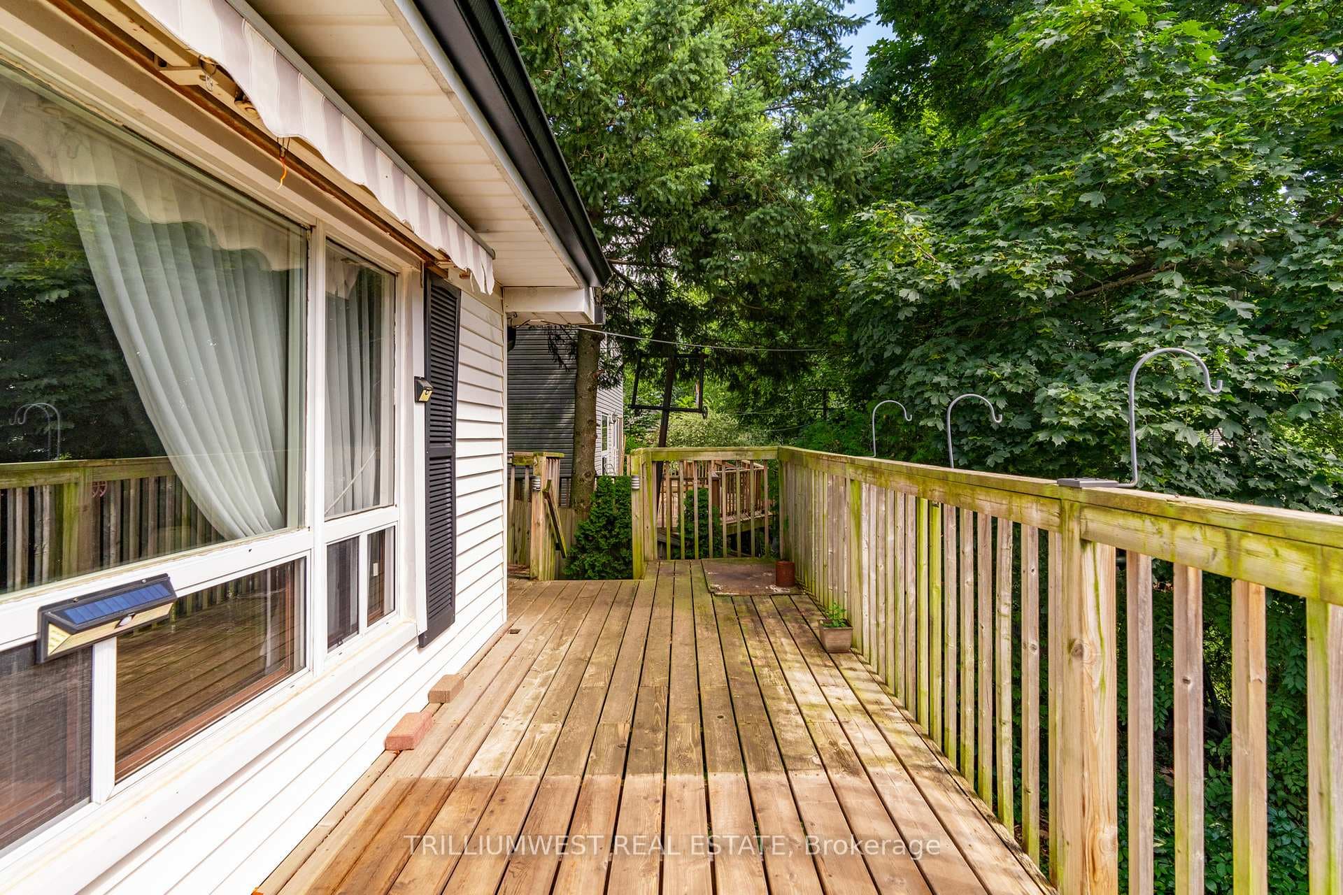 44 Western Avenue photo 29