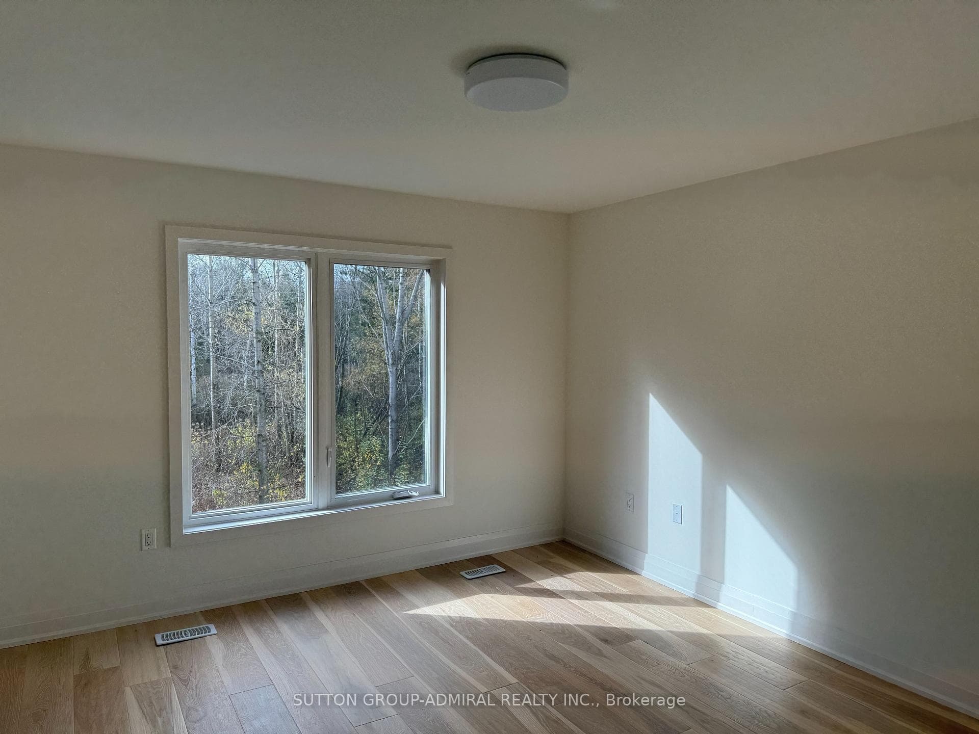 258 Hespeler Road Unit 023 photo 8