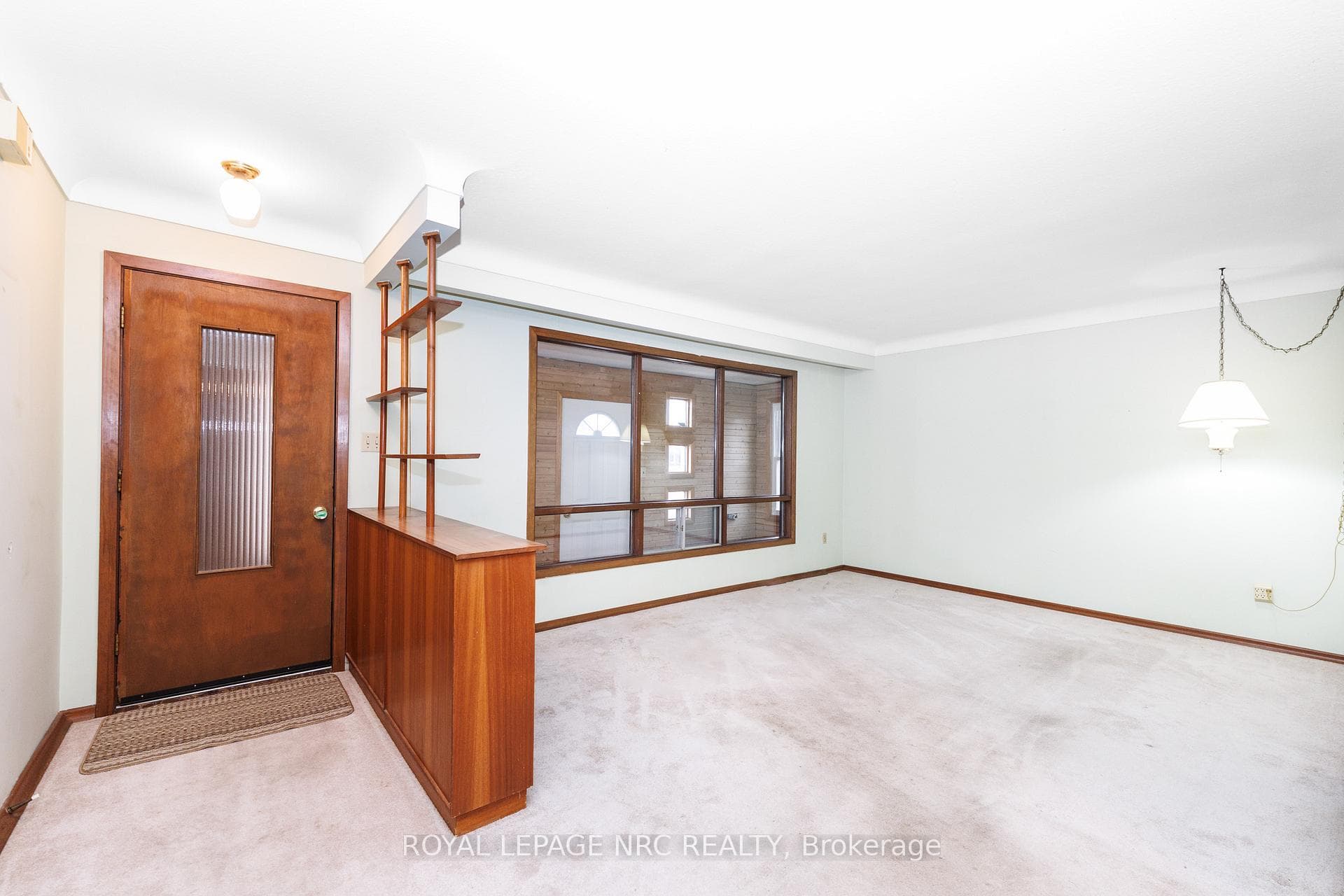 33 Strathmore Crescent photo 8