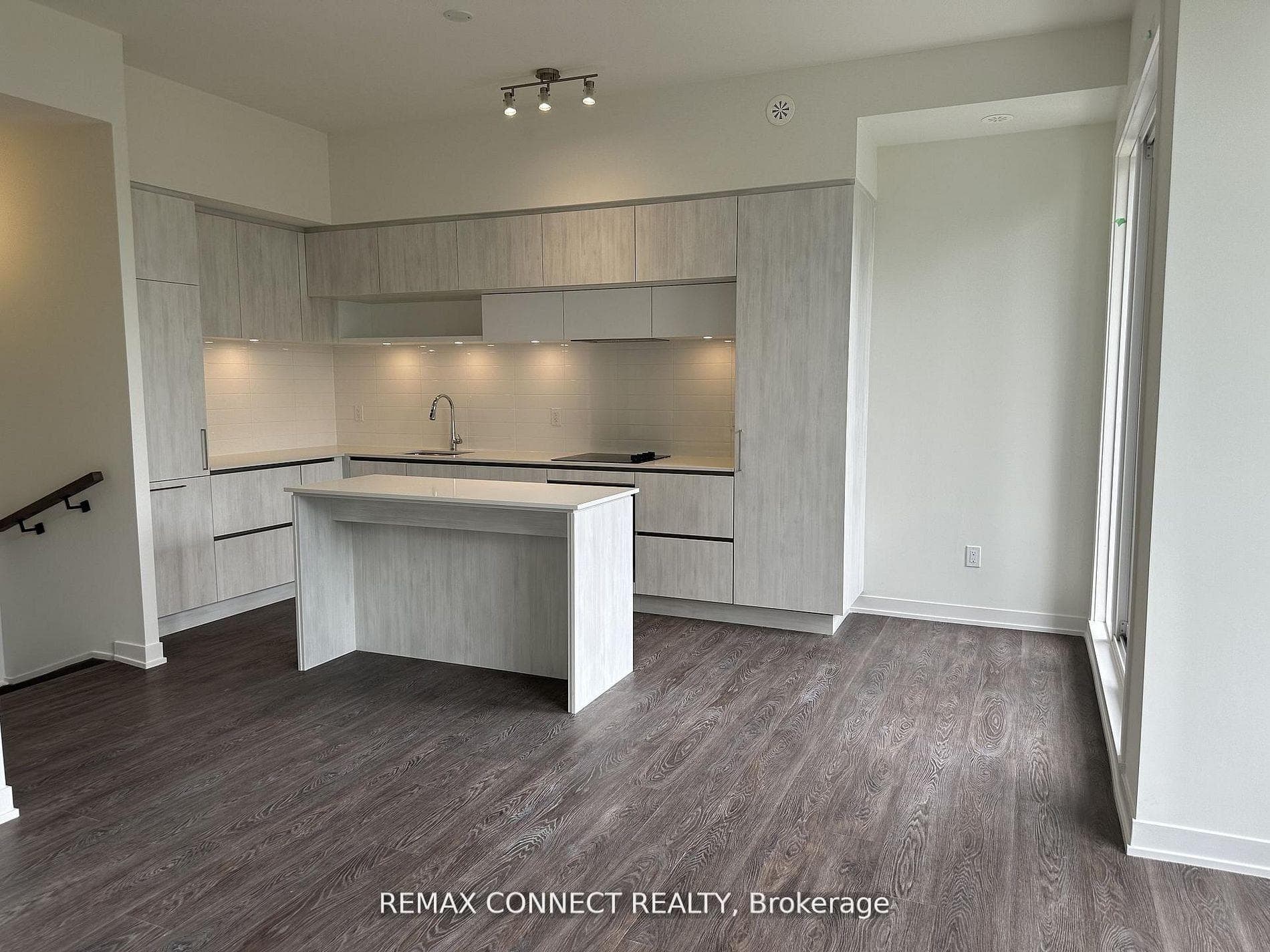 11 David Eyer Road Unit 1518 photo 8