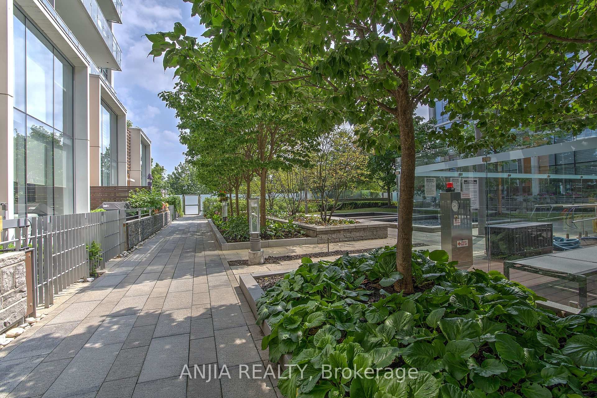 29 Queens Quay Unit ph1209 photo 11