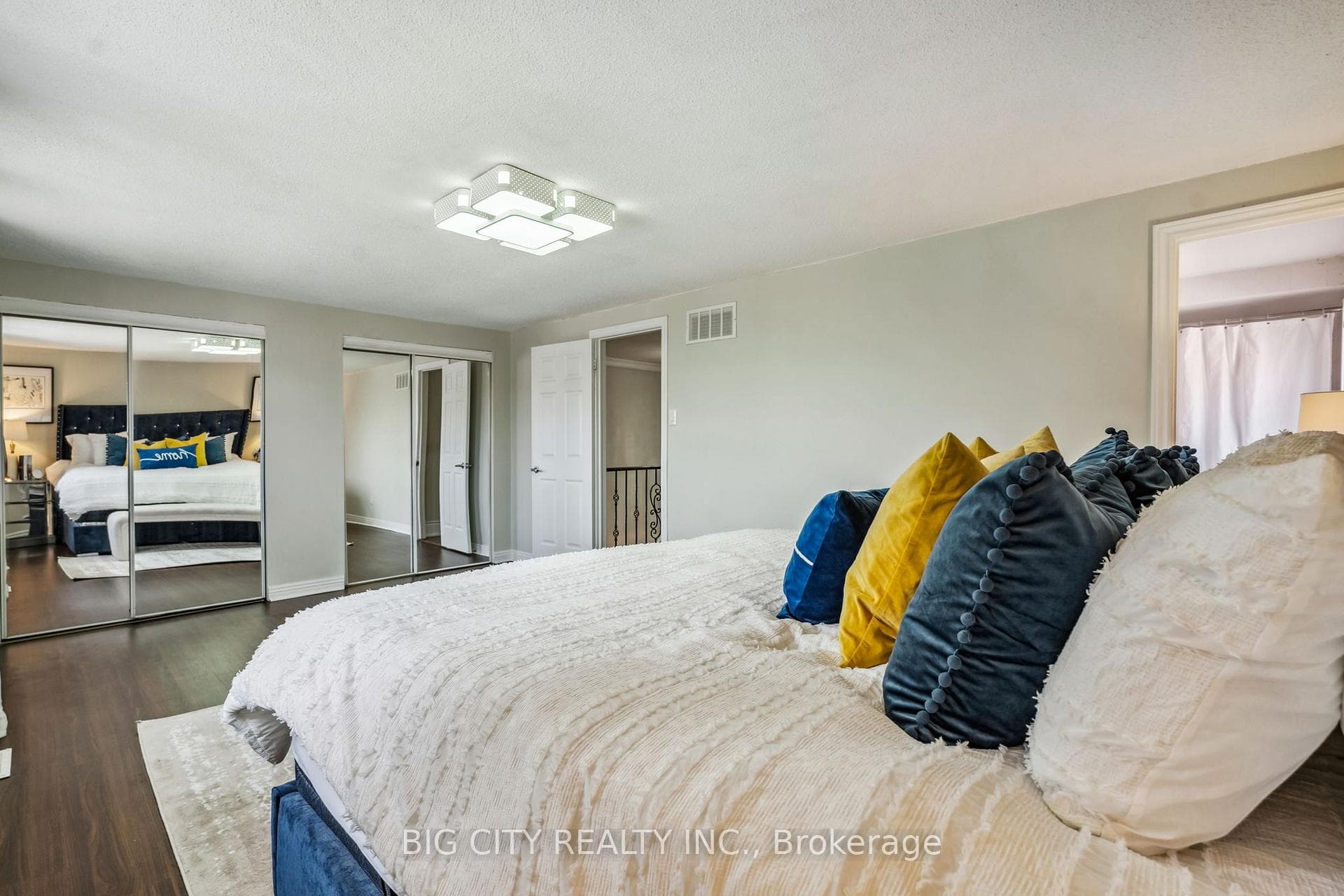 22 Silverthorne Road photo 33