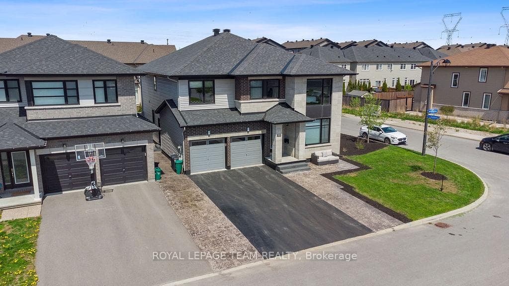 96 Palfrey Way photo 40