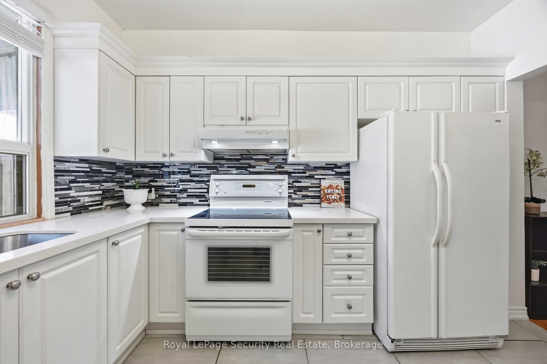 Main Floor Kitchen