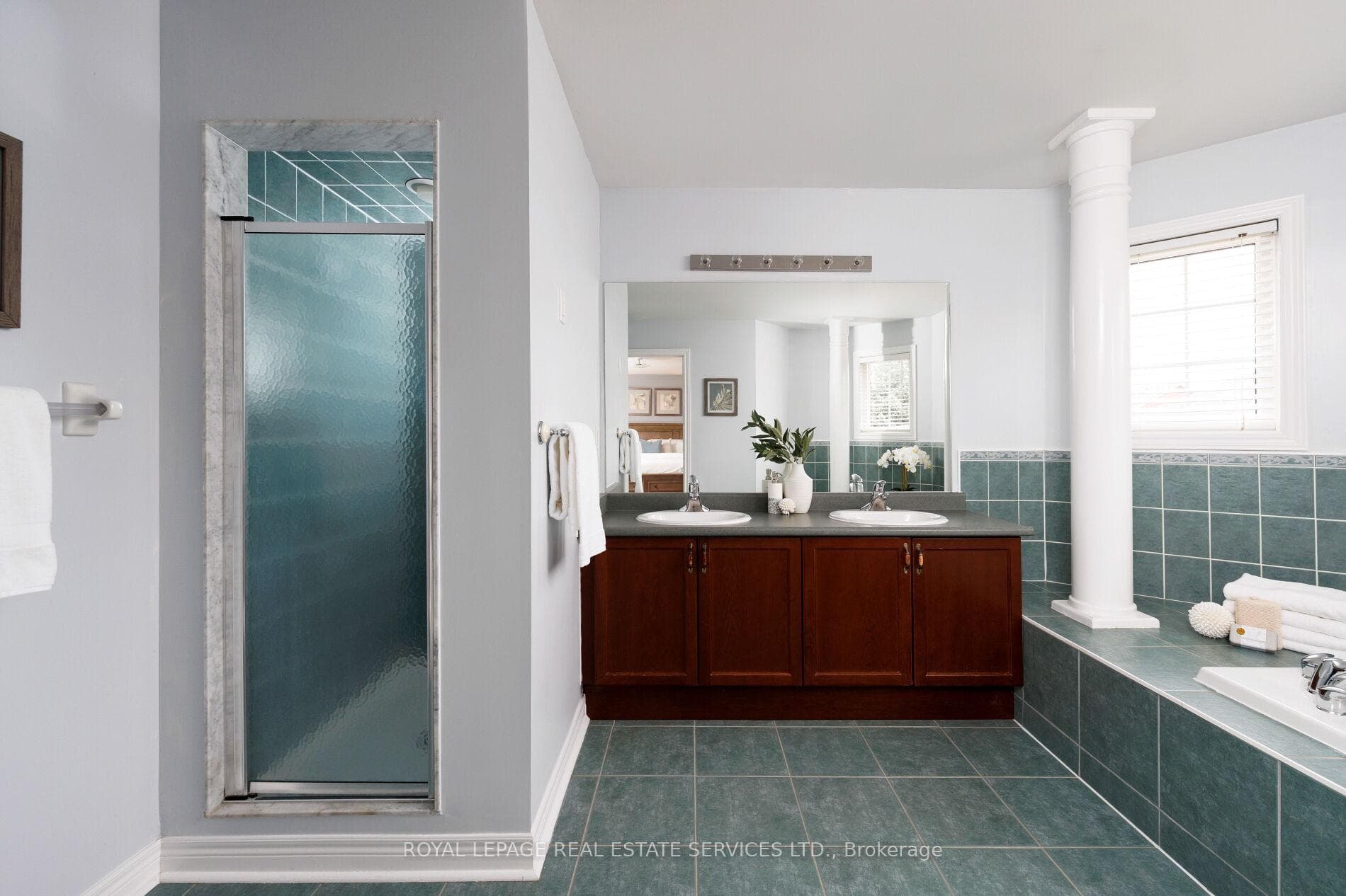 2252 Foxfield Road photo 28