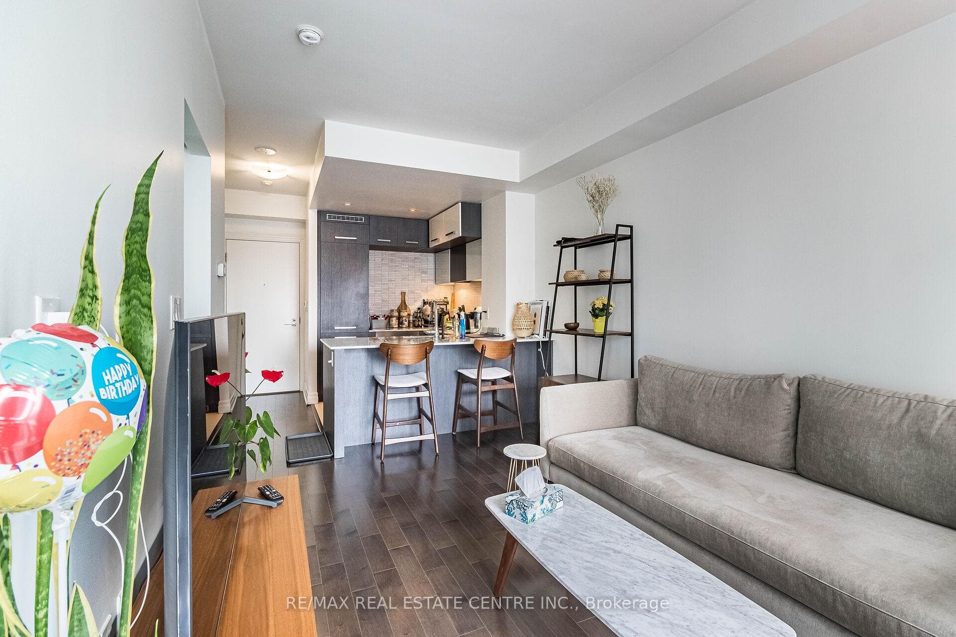 8 The Esplanade N/A Unit 1610 photo 4