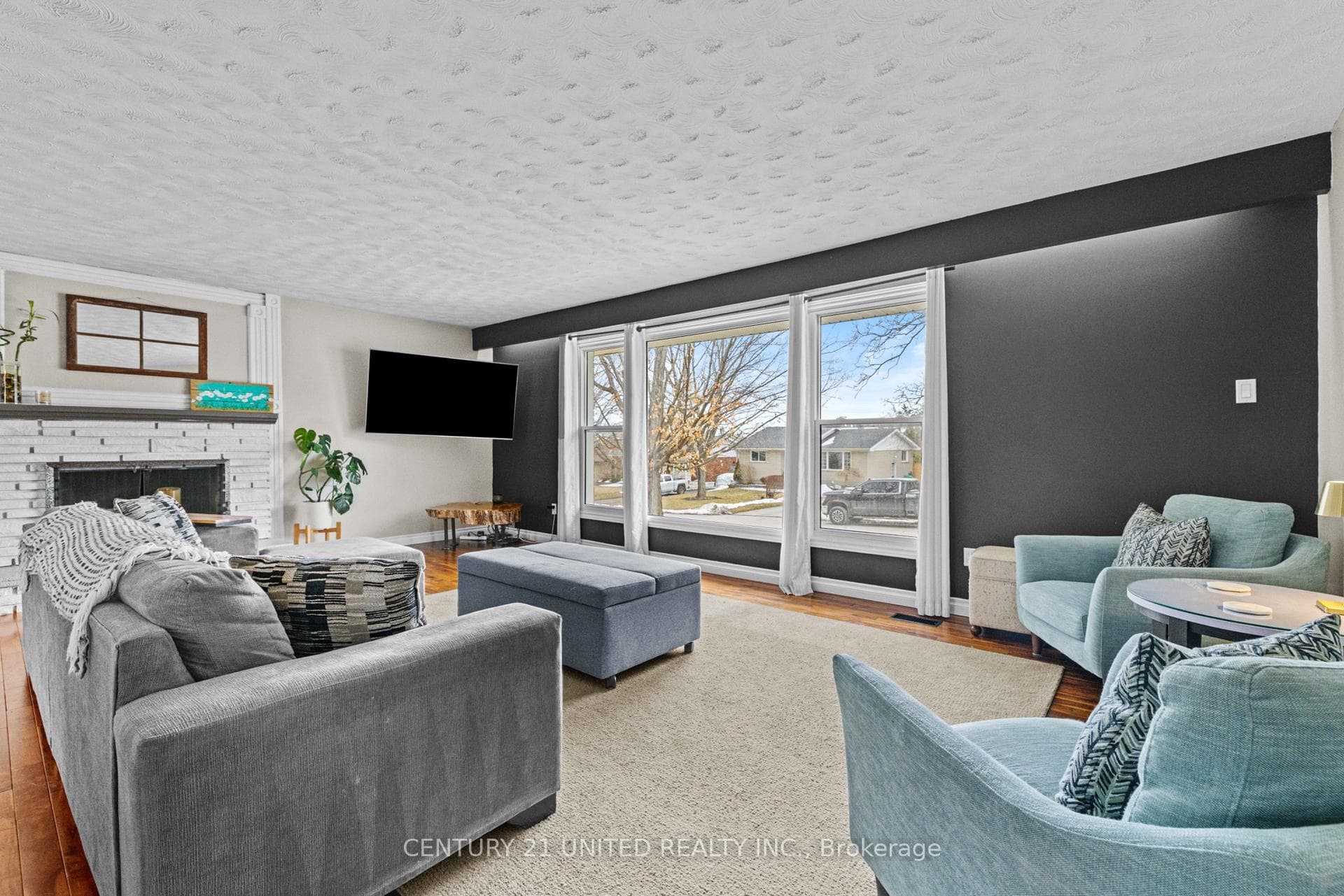 Living Room, Dining Room & Kitchen