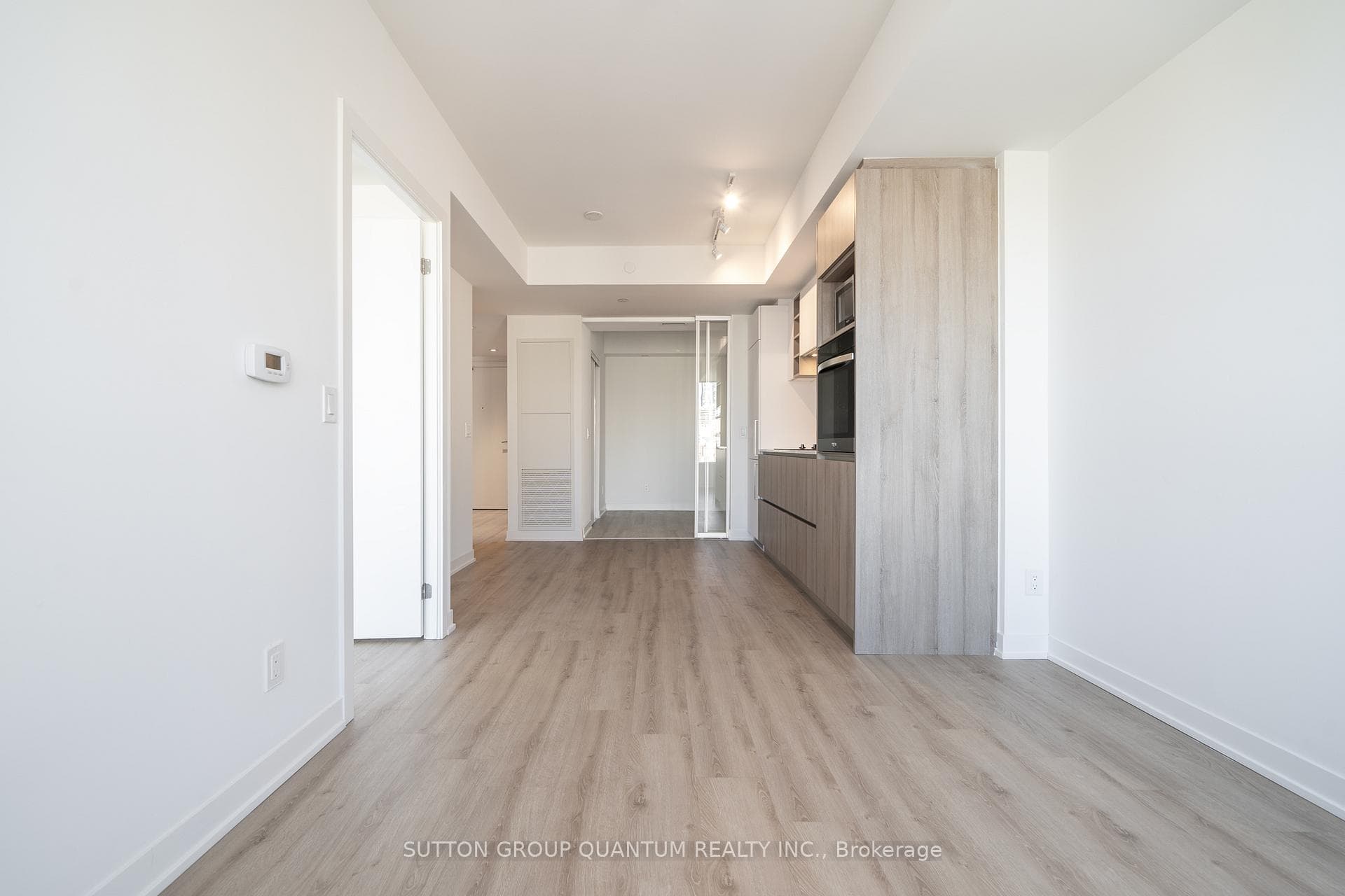 319 Jarvis Street Unit 1607 photo 10