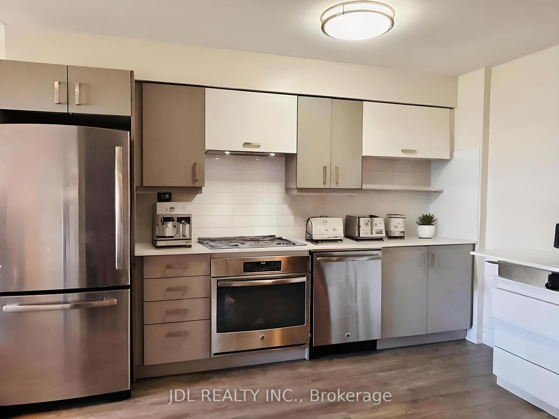 18 Uptown Drive Unit 1206 photo 8