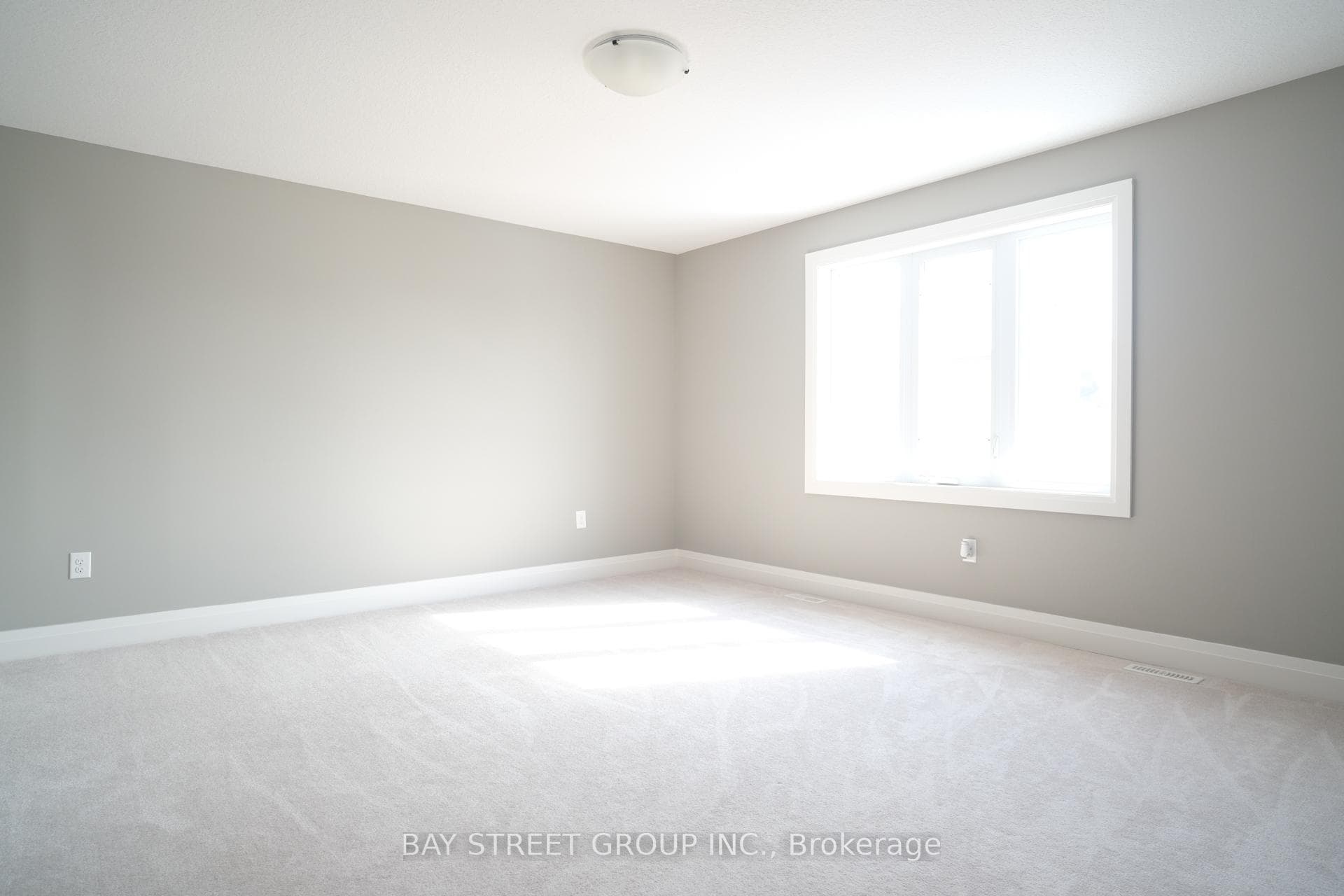 679 Tennent Avenue photo 14
