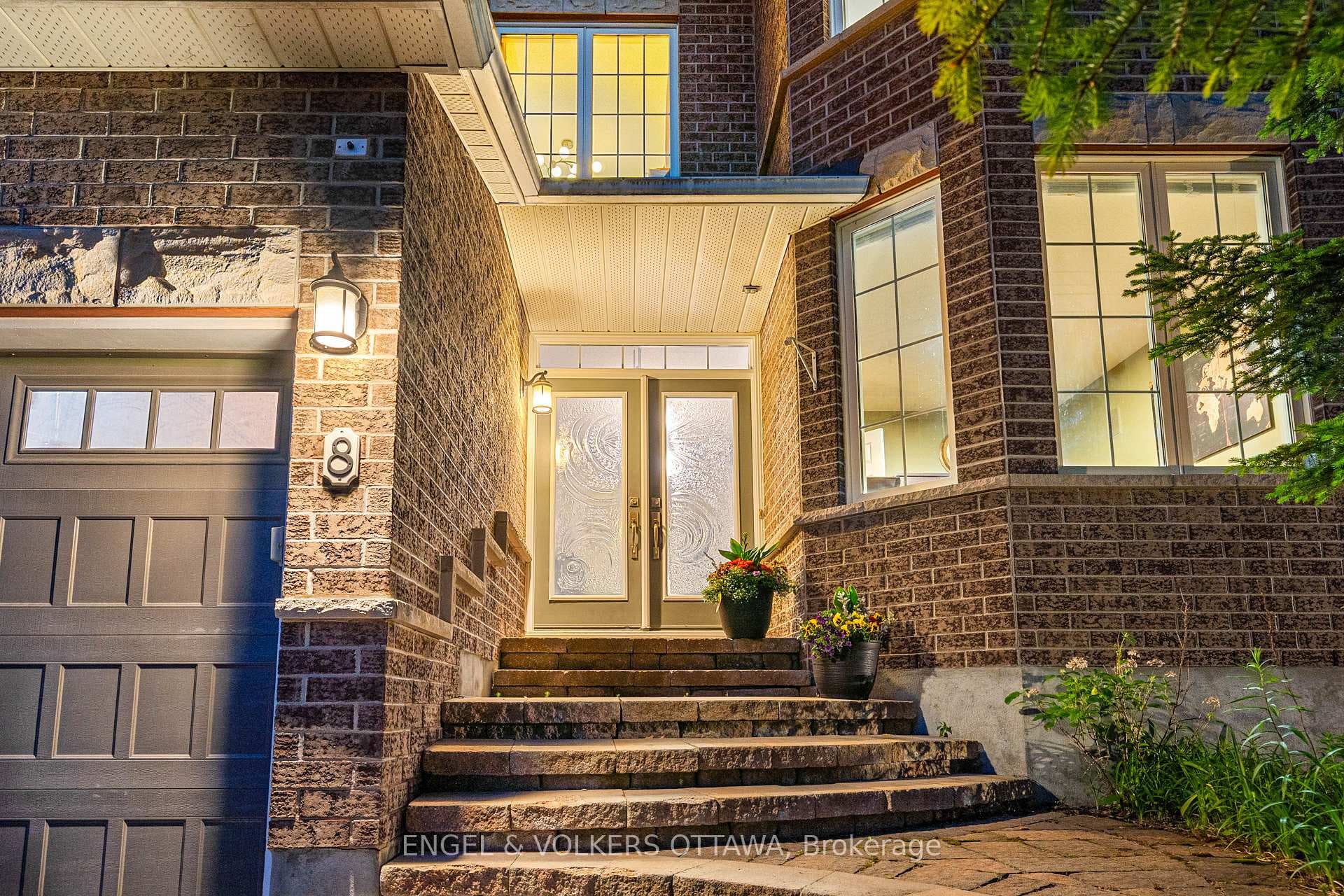 8 Glenrill Place photo 2