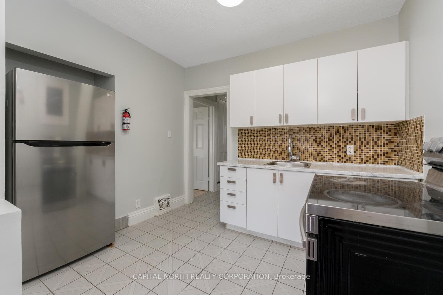 564 King Street Unit Upper photo 19