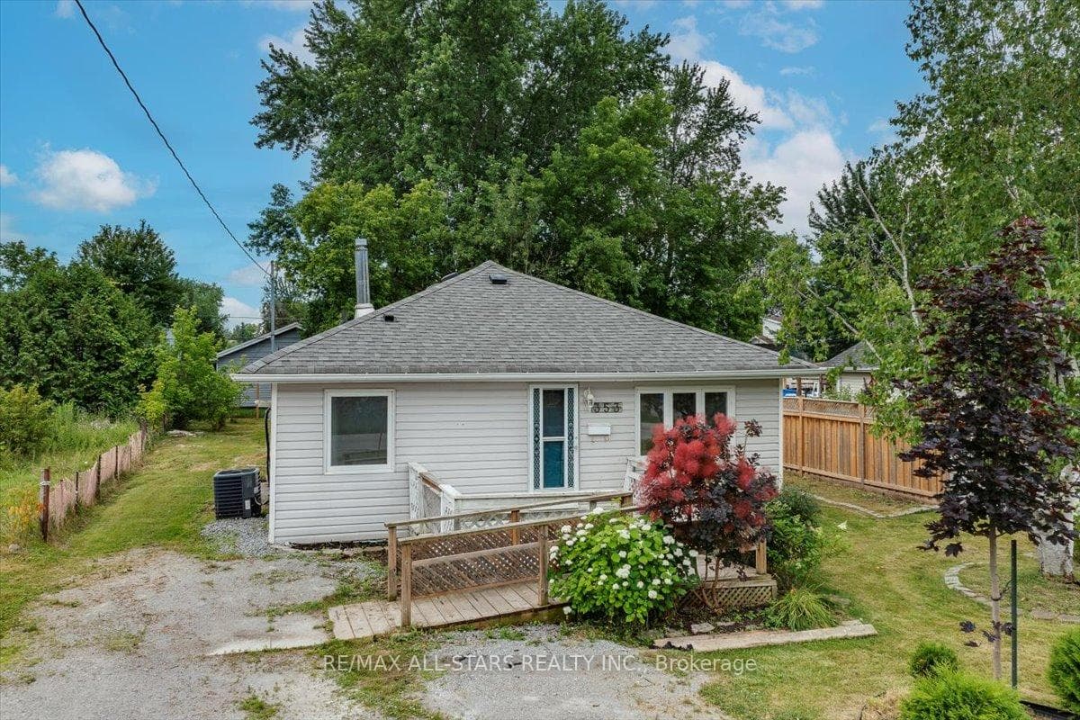 353 Miami Drive photo 2
