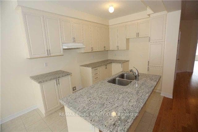 48 Falconridge Terrace photo 8