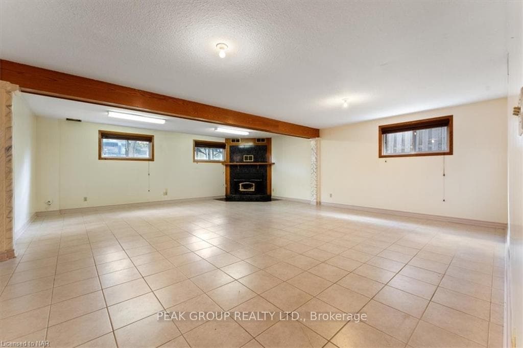 7050 HAROVICS Lane photo 25