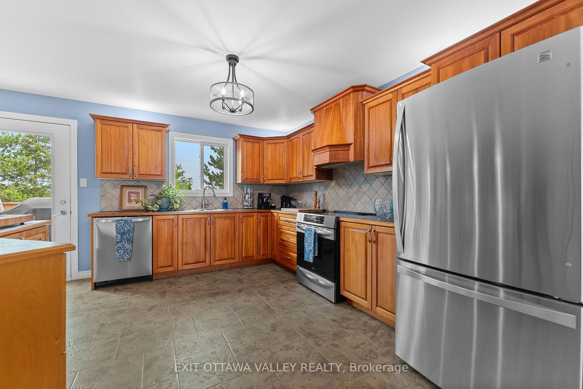 62 Meadowview Drive photo 11